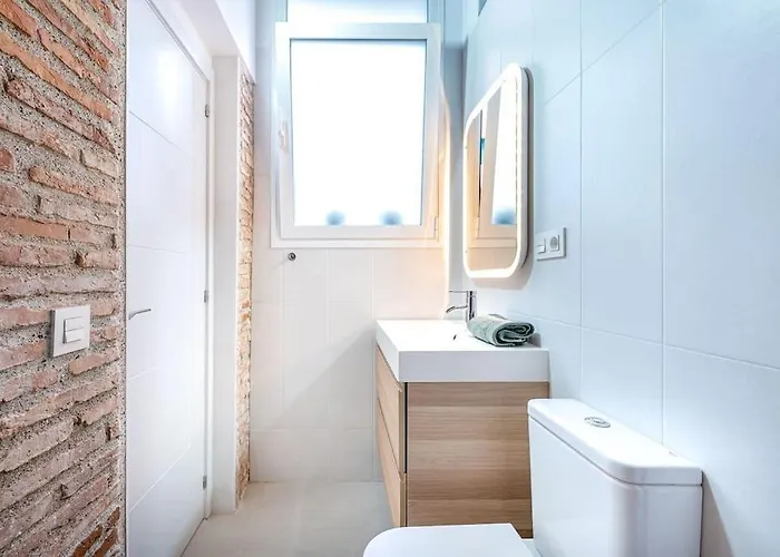 Keywise Encantador Nordico En El Centro 2 Y Dos Banos Con Terraza Patio Apartament Malaga